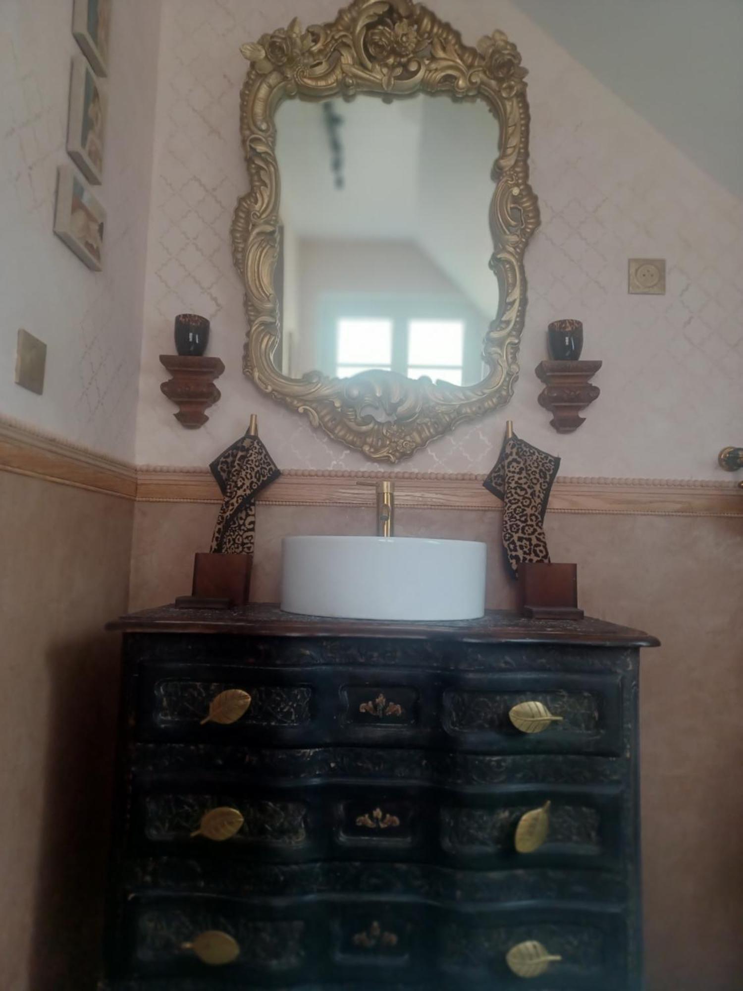 Le Banellou Panzió Quimper Kültér fotó